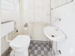 Doppelhaushälfte mit viel Potenzial in gefragter Wohnlage von Kelheim - Gäste-WC