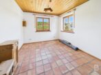 Vielseitiges Einfamilienhaus in ruhiger Hanglage und idyllischem Garten - OG Büro