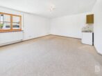 Vielseitiges Einfamilienhaus in ruhiger Hanglage und idyllischem Garten - EG links - Wohnen-Schlafen Ansicht 1