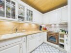 Gepflegte 2-Zimmer-Wohnung mit EBK, Garage und 2 Balkonen - Küche