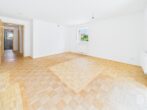 Lichtdurchflutete 3-Zimmer-Erdgeschoss-Wohnung in der Senioren-Residenz Kelheim - Wohnzimmer Ansicht 2