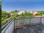 Doppelhaushälfte mit viel Potenzial in gefragter Wohnlage von Kelheim - Balkon