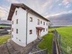 Großzügige 4-Zimmer-Wohnung mit Süd-Balkon - Zugang zum Haus