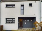 Schickes Reihenhaus mit hochwertiger Ausstattung, Garten, Dachterrasse uvm. - Eingangsbereich