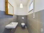 Schickes Reihenhaus mit hochwertiger Ausstattung, Garten, Dachterrasse uvm. - EG Gäste-WC