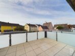 Moderne 3-Zimmer-Wohnung mit großem Balkon und Tiefgaragenstellplatz - Balkon Ansicht 1