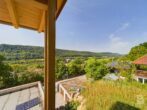 Hochwertige 2-Zimmer-Wohnung mit Panoramablick in einzigartiger Lage! - Ausblick vom Balkon