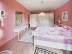 Reiheneckhaus mit viel Potenzial in zentraler Lage von Kelheim - Schlafzimmer Ansicht 2