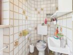 Reiheneckhaus mit viel Potenzial in zentraler Lage von Kelheim - Gäste-WC