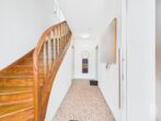 Solides 3-Familienhaus mit Garten, Doppelgarage und Entwicklungspotenzial in ruhiger Lage - EG Eingangsbereich