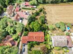 Großzügiger Bungalow in ruhiger Lage und traumhaften Garten - Luftaufnahme – Ansicht von Norden