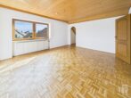 Gepflegtes Einfamilienhaus in ruhiger Hanglage, mit separatem Büro oder ELW - DG Schlafzimmer Ansicht 2