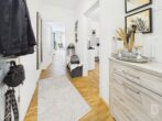 Hochwertige 2-Zimmer-Wohnung mit Südterrasse, Einbauküche und hochwertiger Ausstattung - Flur Ansicht 1