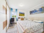 Kapitalanlage in gepflegtem Mehrfamilienhaus – 2-Zimmer-Wohnung mit Terrasse und Gartenanteil - Schlafzimmer Ansicht 1